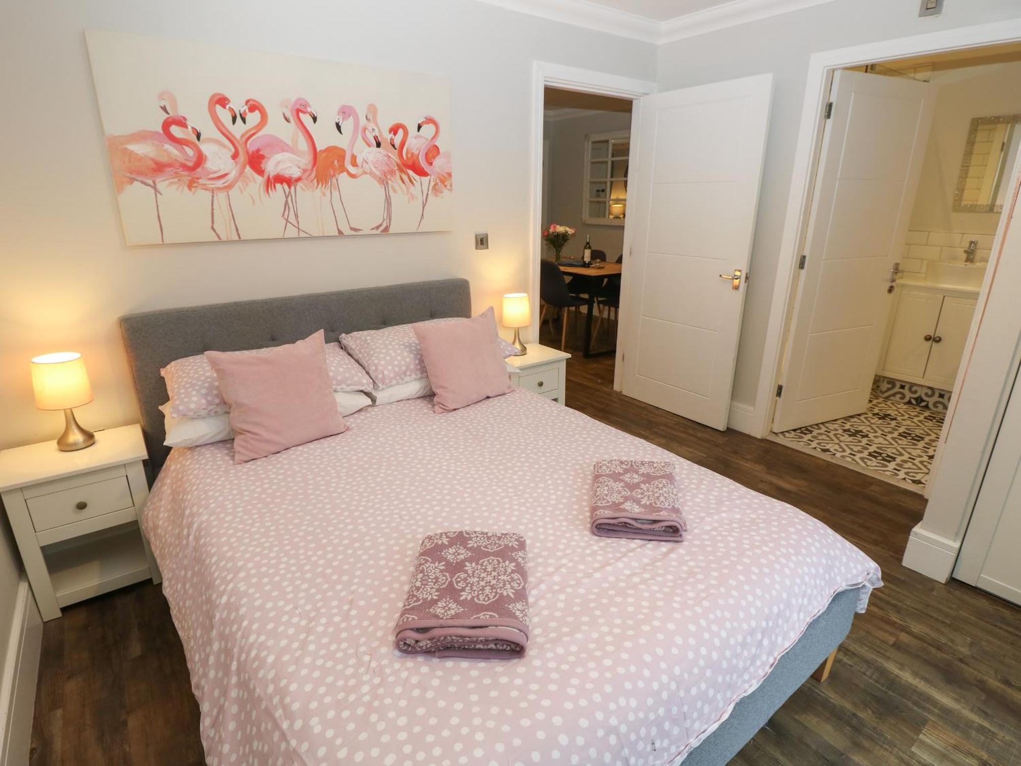Rookley Lake Cottage เวนท์เนอร์ ภายนอก รูปภาพ