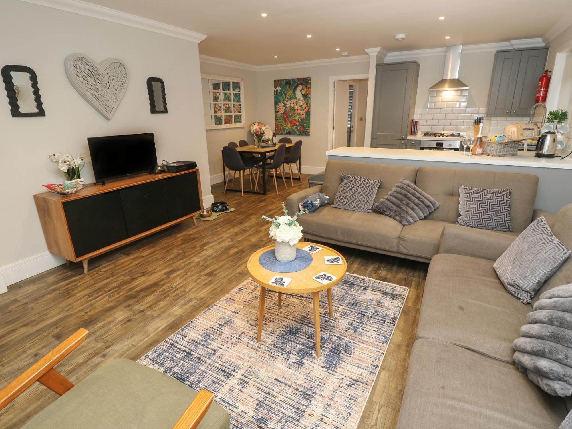 Rookley Lake Cottage เวนท์เนอร์ ภายนอก รูปภาพ