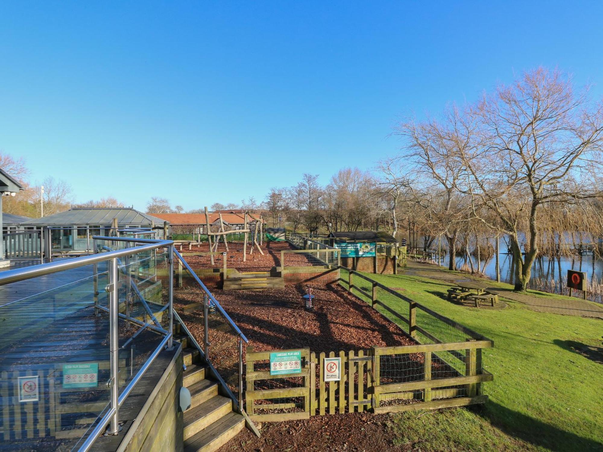 Rookley Lake Cottage เวนท์เนอร์ ภายนอก รูปภาพ